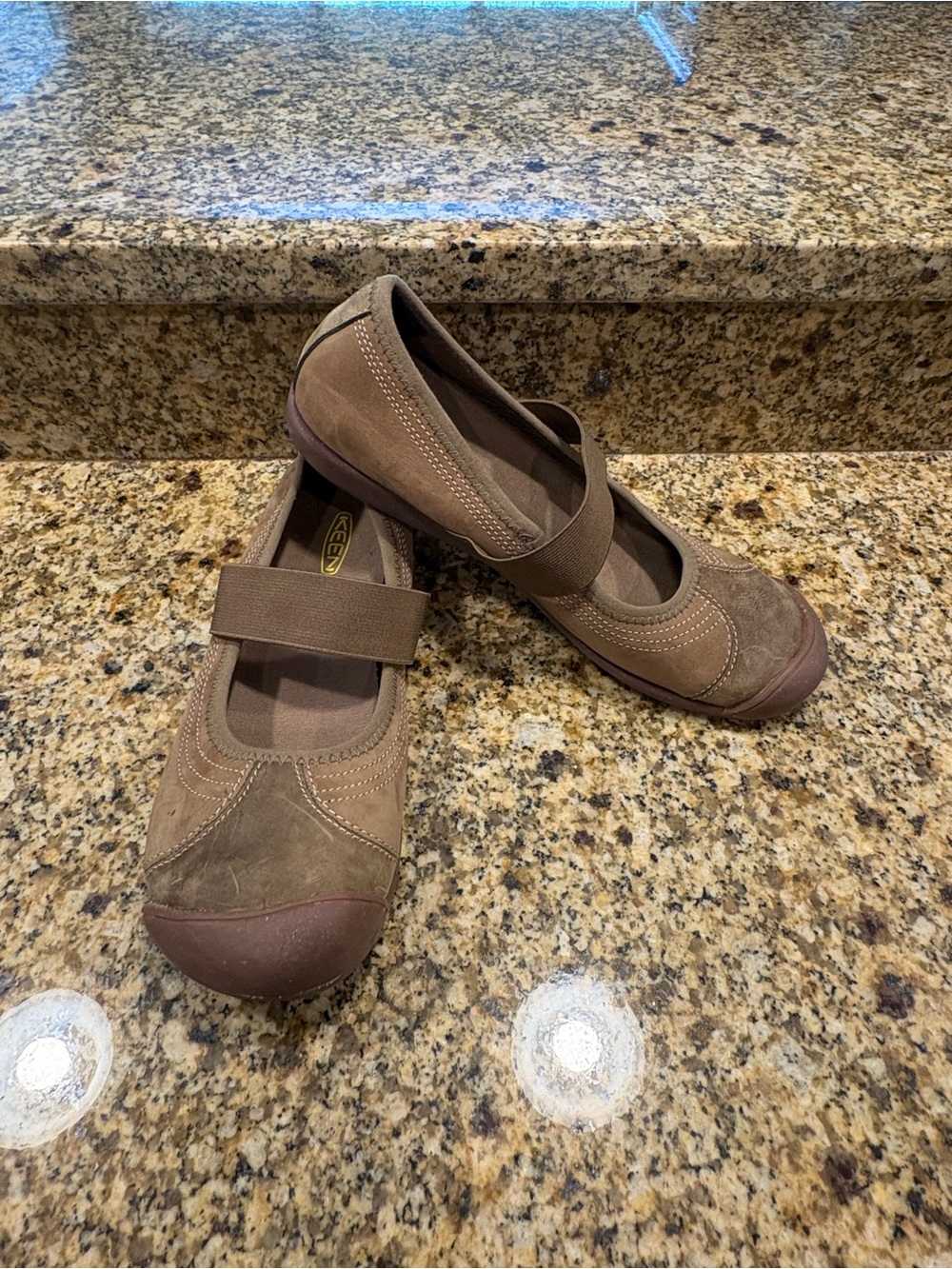 KEEN Sienna Ran Leather Sport Mary Jane Shoes Comfort Size 9.5